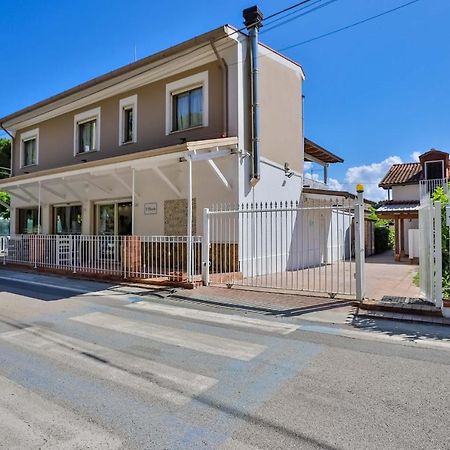 Il Pineto Paestum Food & Rooms Εξωτερικό φωτογραφία
